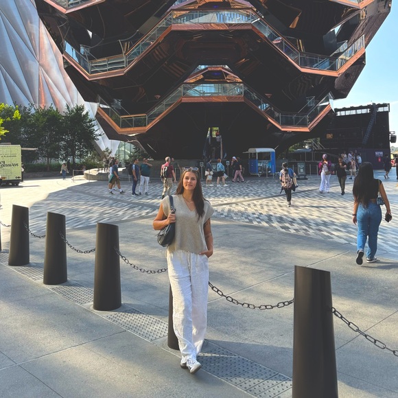 Meet your Posher, Lex <3 - Picture 1 of 1